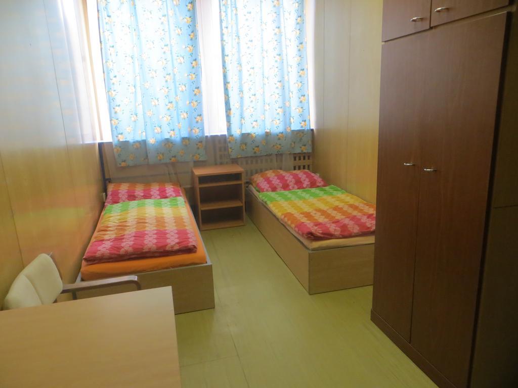 Hostel MontyŘíčany エクステリア 写真